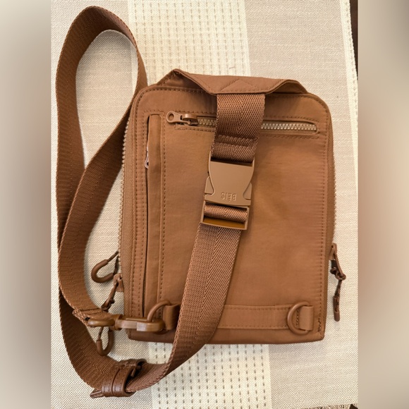 Beis Sport Sling in Maple - Picture 2 of 4